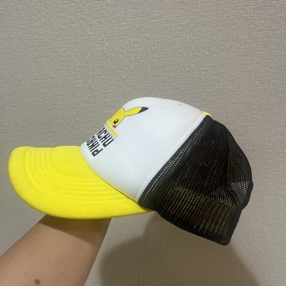 NET Pokémon Pikachu Peek Adult SnapBack Truck Hat OSFM COMIC CON - Picture 2 of 5